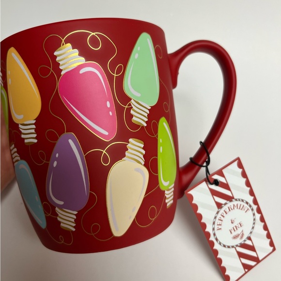 NWT ⚜️♥️⚜️ Peppermint & Pine Christmas light red festive Mug - Picture 3 of 12